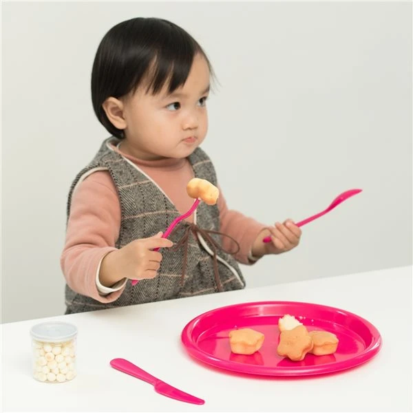 Basicwise Pink Plastic Kids Dinnerware Set - 4-Piece 3 Basicwise Pink Plastic Kids Dinnerware Set - 4-Piece - Image 3