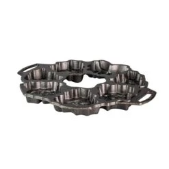 Lodge Non-Stick Black Cast Iron Round Holiday Wreath Pan