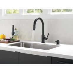 Delta Trask Matte Black 1-Handle Pull-Down Kitchen Faucet With Soap Dispenser