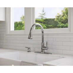 Pfister Renato Pull-Down Chromed 1-Handle Kitchen Faucet